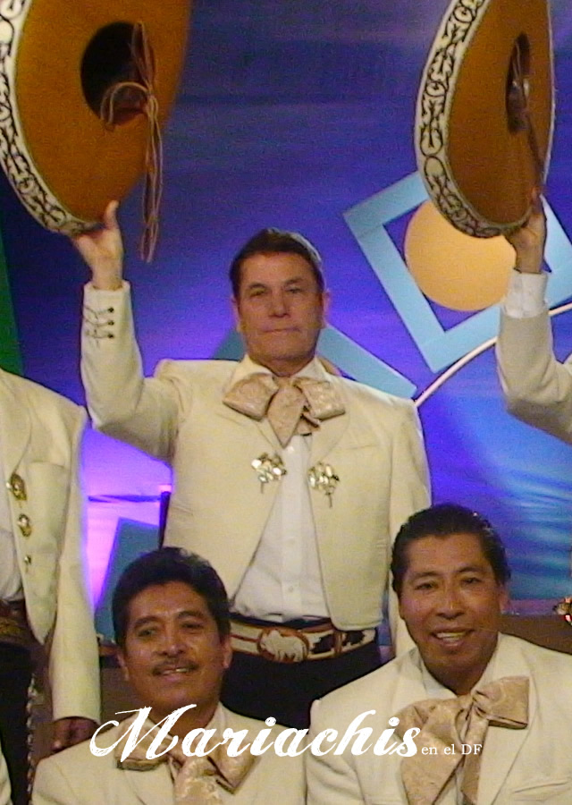 contratación de mariachis en Club de Golf Valle Escondido 